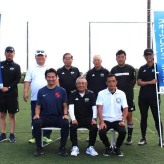 協会役員と石神選手